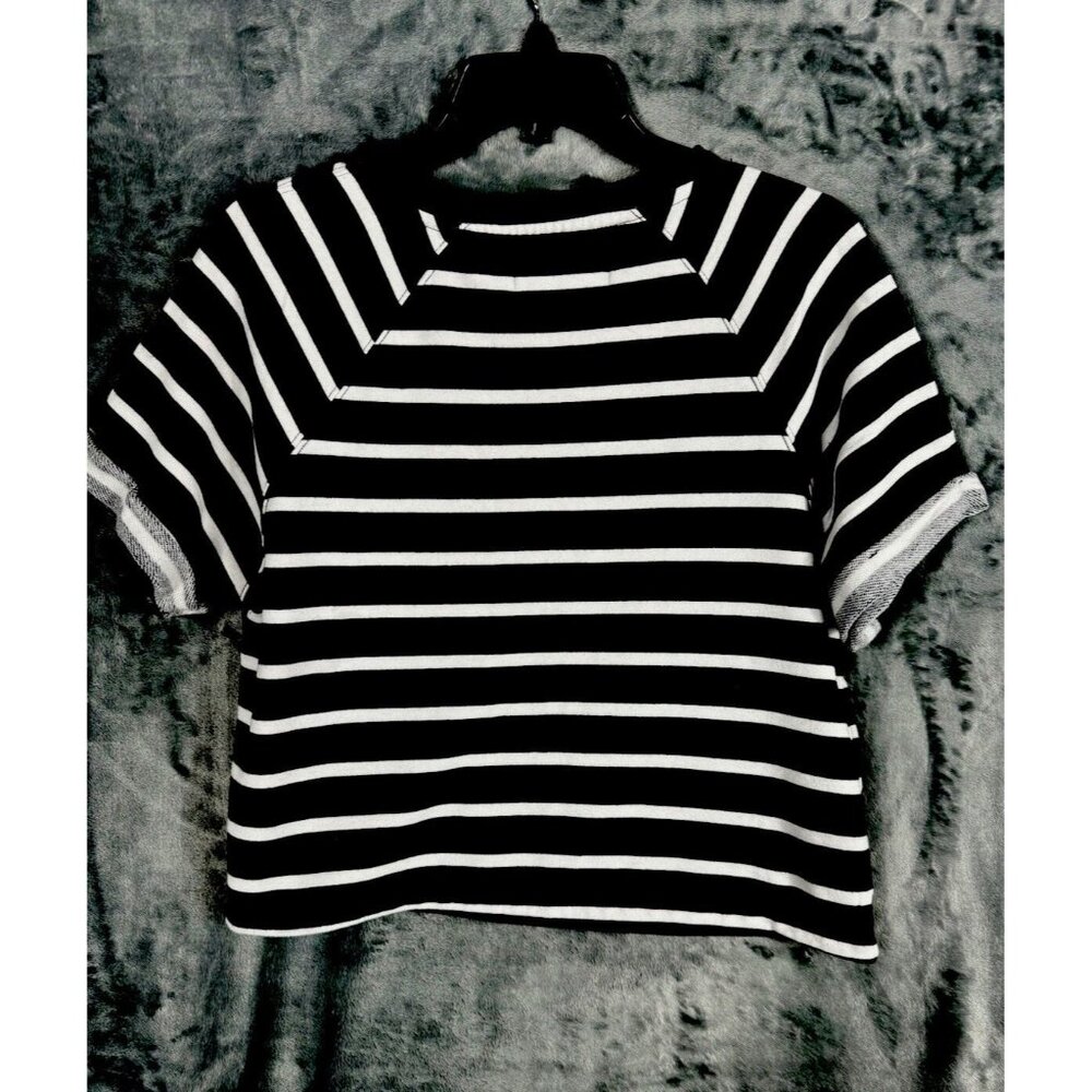 Calvin klein T Shirt Crop Top Black/White Medium Shirt - Picture 13 of 15